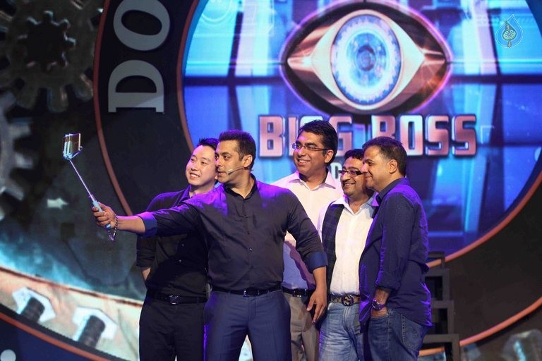 Bigg Boss Season 9 Launch - 15 / 21 photos