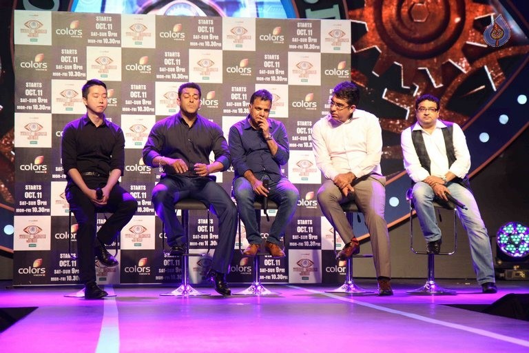 Bigg Boss Season 9 Launch - 16 / 21 photos