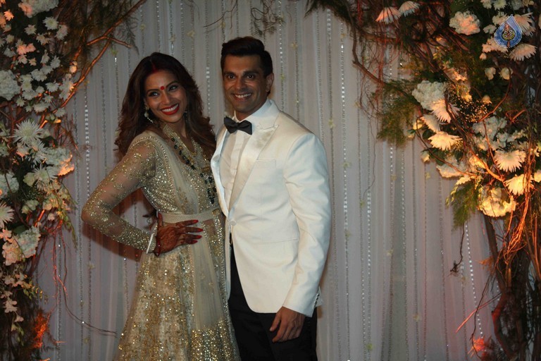 Bipasha Basu Wedding Reception Photos 1 - 18 / 58 photos