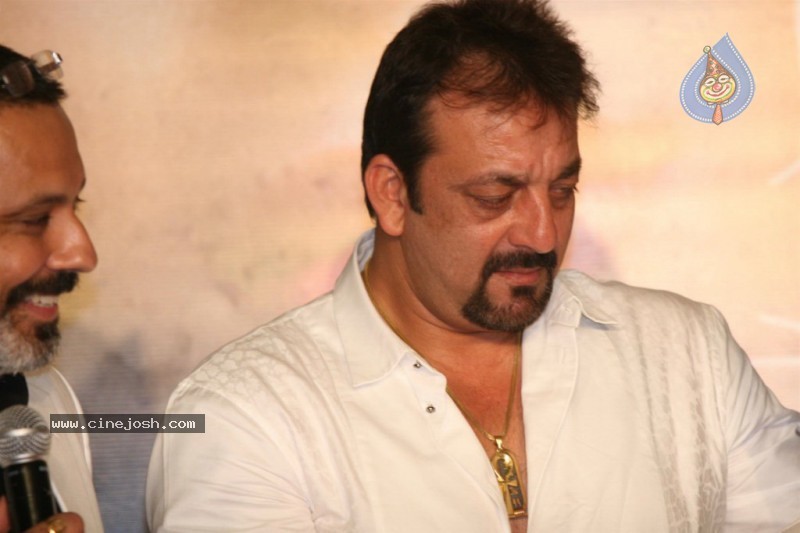 Bipasha n Sanjay Dutt at Lamhaa Movie Audio Launch - 30 / 37 photos