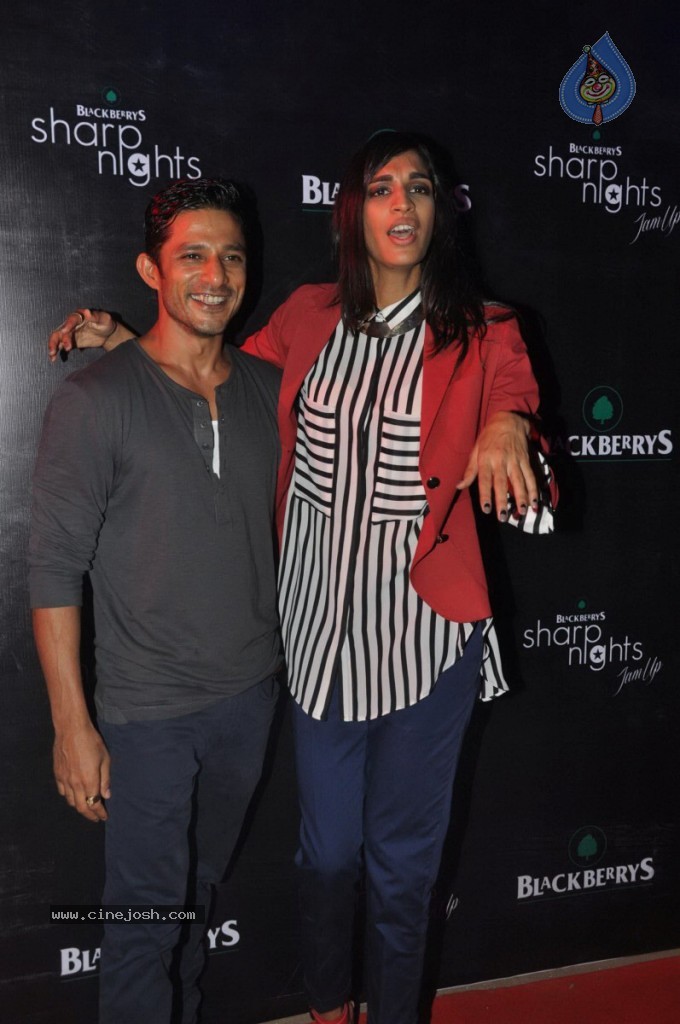 Blackberrys Spring Summer Collection Fashion Show - 3 / 39 photos