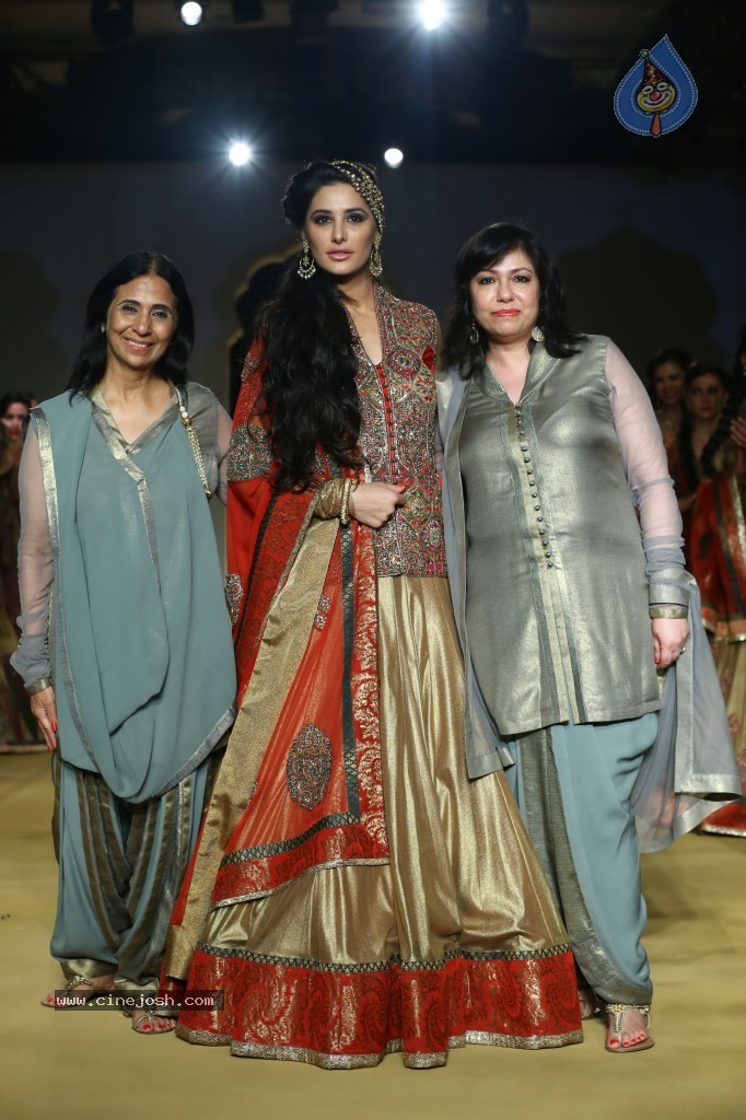 Blenders Pride Bangalore Fashion Week - 7 / 46 photos