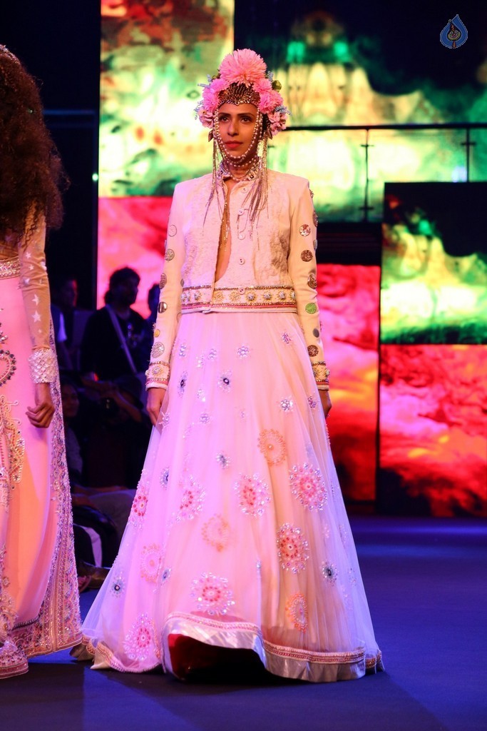 Blenders Pride Fashion Tour 2016 Photos - 11 / 36 photos