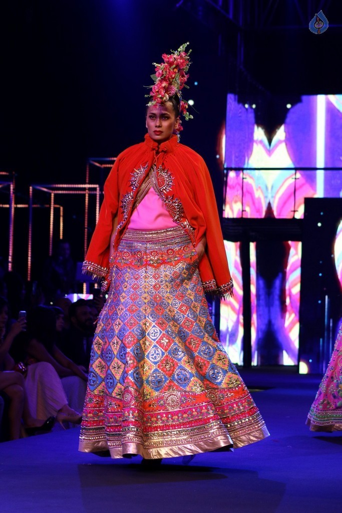 Blenders Pride Fashion Tour 2016 Photos - 27 / 36 photos