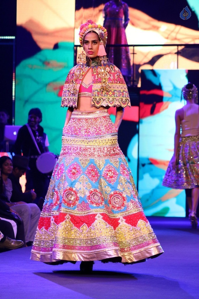 Blenders Pride Fashion Tour 2016 Photos - 30 / 36 photos