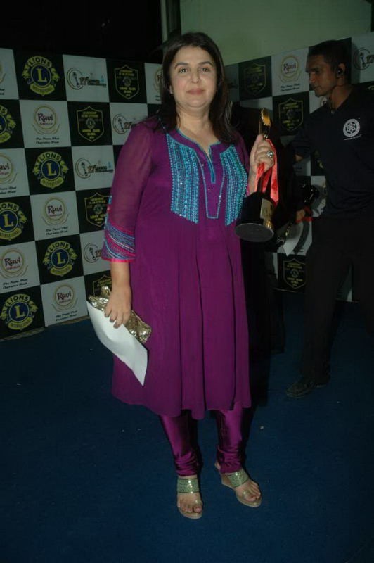 Bolly Celebs at 17th Lions Gold Awards - 9 / 88 photos