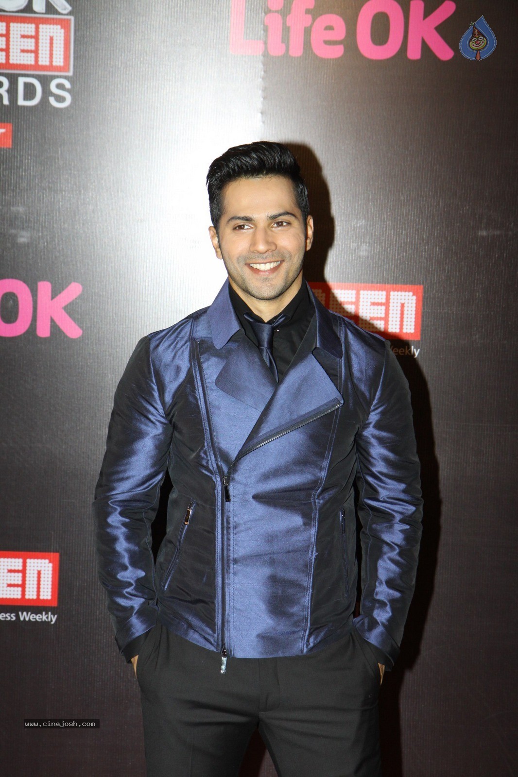 Bolly Celebs at 21st Life OK Screen Awards 02 - 26 / 78 photos