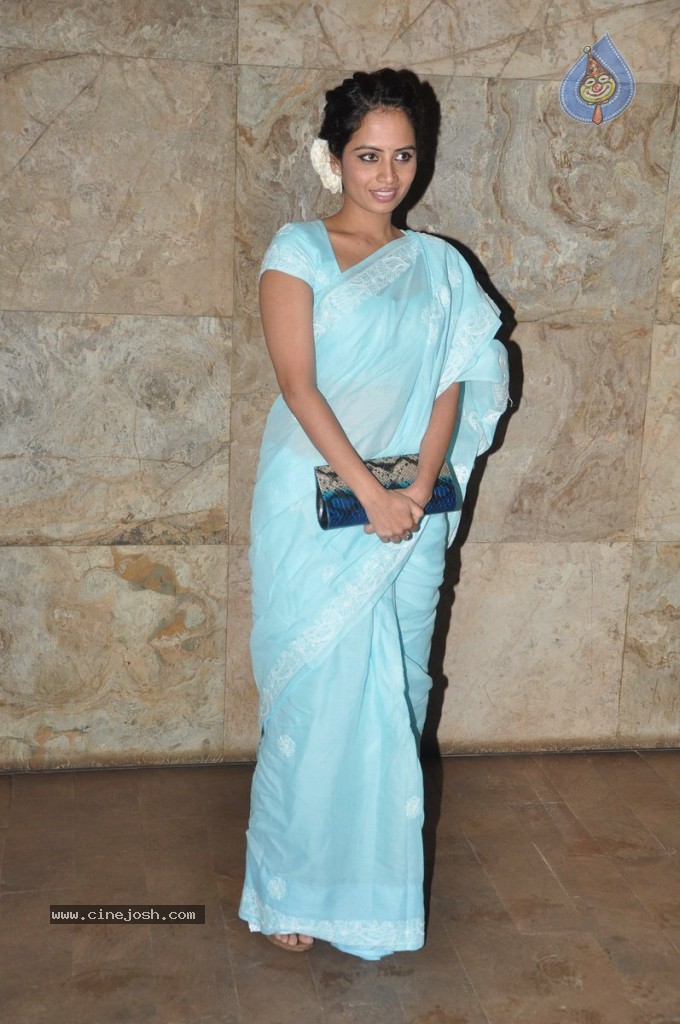 Bolly Celebs at 72 Miles Ek Pravas Premiere - 18 / 41 photos