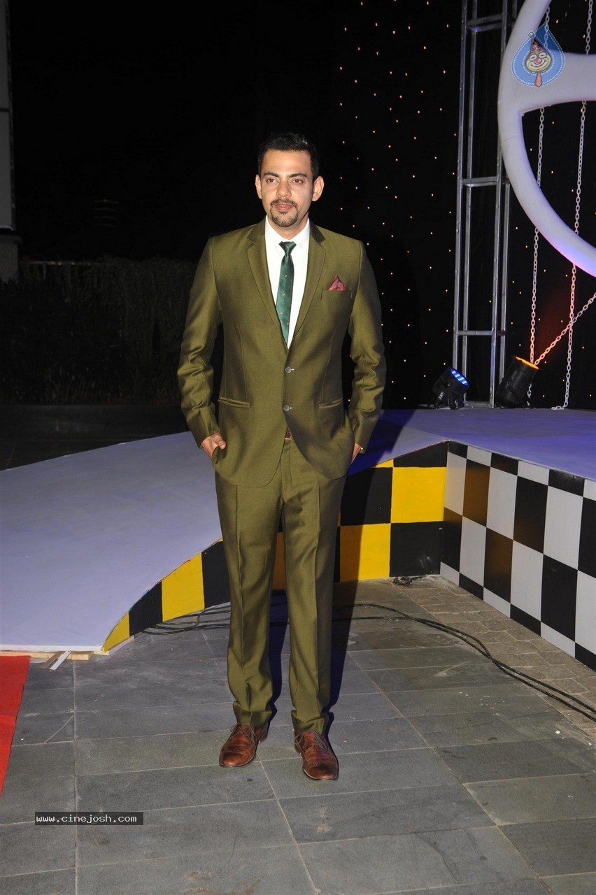 Bolly Celebs at 7th TopGear Awards  - 9 / 50 photos