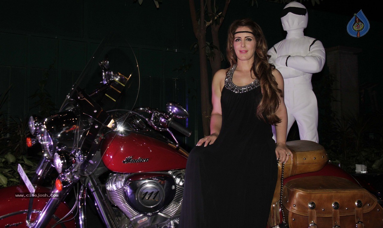 Bolly Celebs at 7th TopGear Awards  - 39 / 50 photos