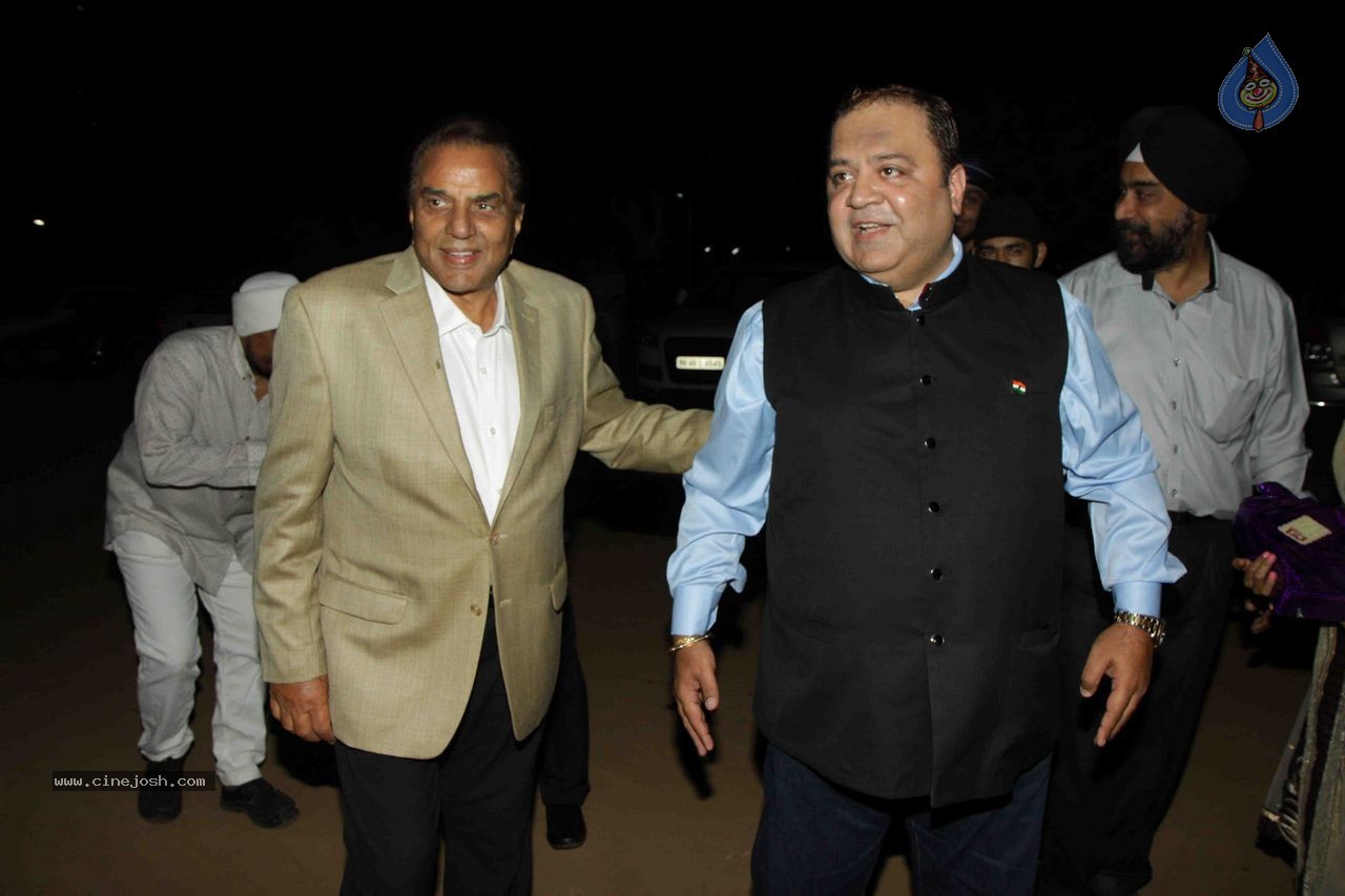 Bolly Celebs at Aakash Dingra 7th Bday Party - 29 / 59 photos