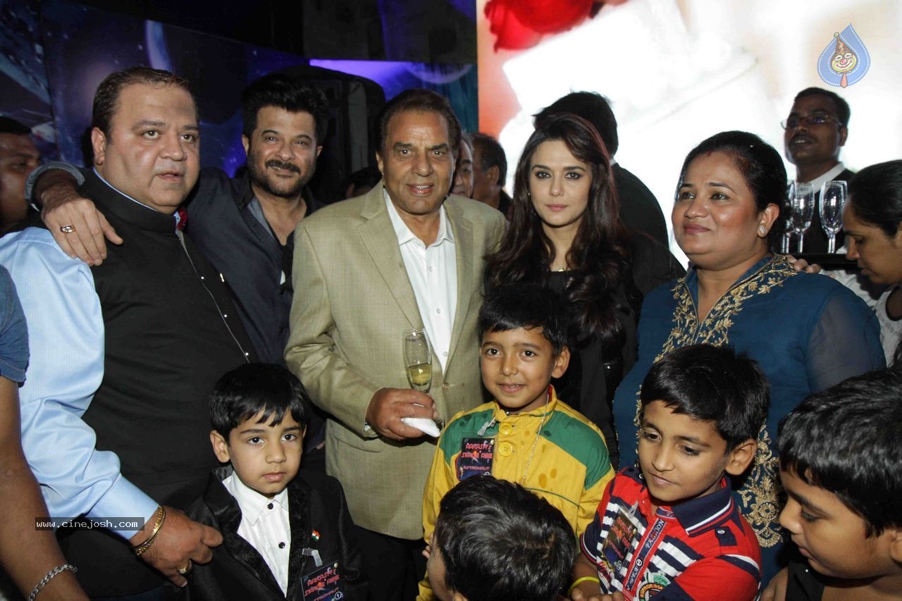 Bolly Celebs at Aakash Dingra 7th Bday Party - 45 / 59 photos