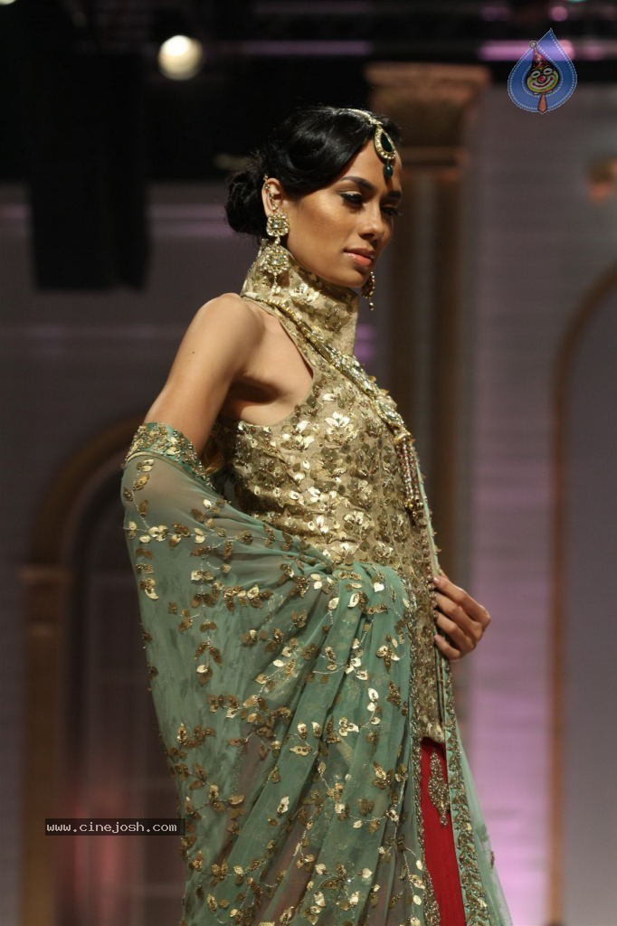 Bolly Celebs at Aamby Valley India Bridal Week 2013 - 3 / 84 photos