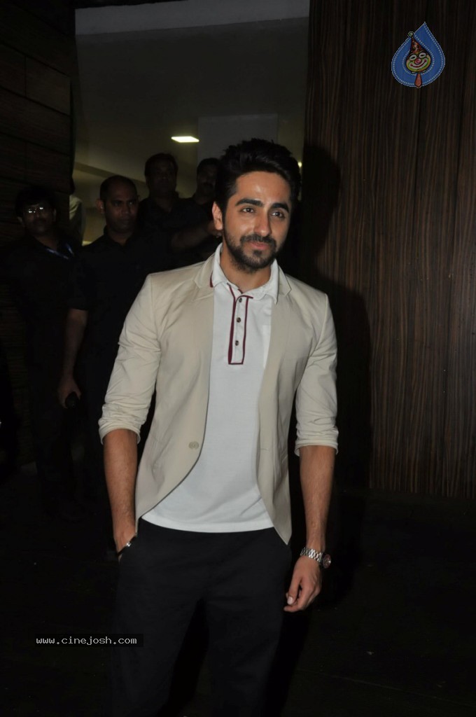 Bolly Celebs at Aamir Khan Party - 2 / 41 photos
