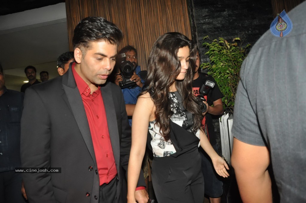 Bolly Celebs at Aamir Khan Party - 13 / 41 photos