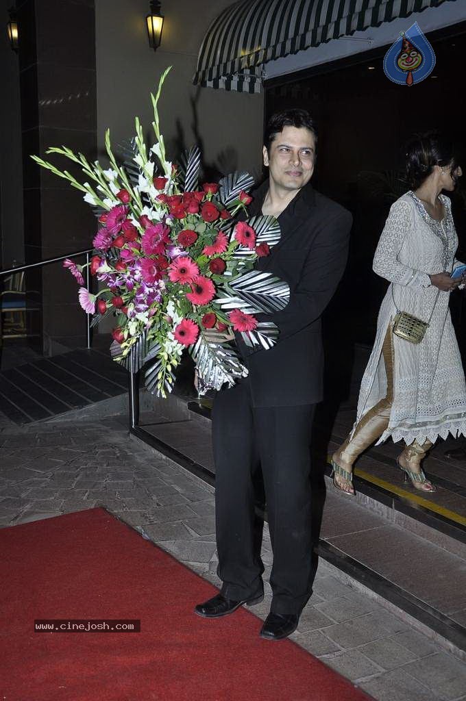 Bolly Celebs at Aamna Sharif Wedding Reception - 50 / 101 photos