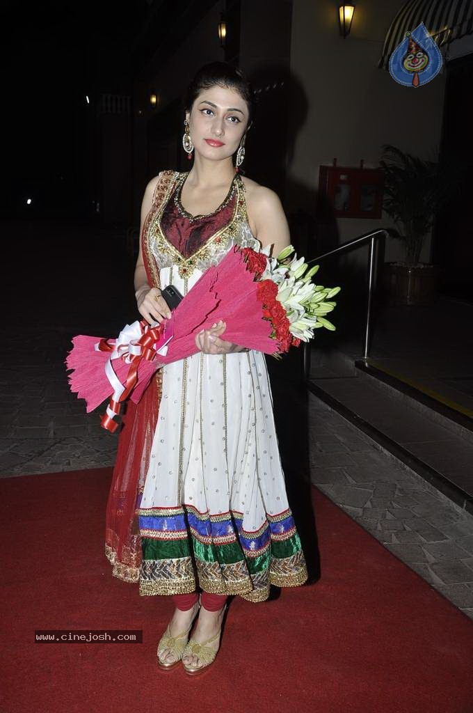 Aamna sharif wedding dress on sale