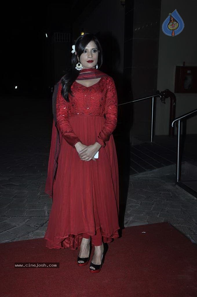 Bolly Celebs at Aamna Sharif Wedding Reception - 60 / 101 photos