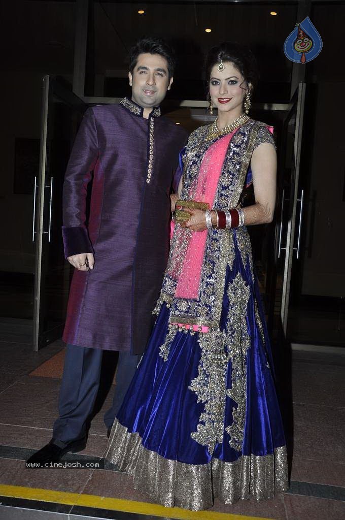 Bolly Celebs at Aamna Sharif Wedding Reception - 96 / 101 photos