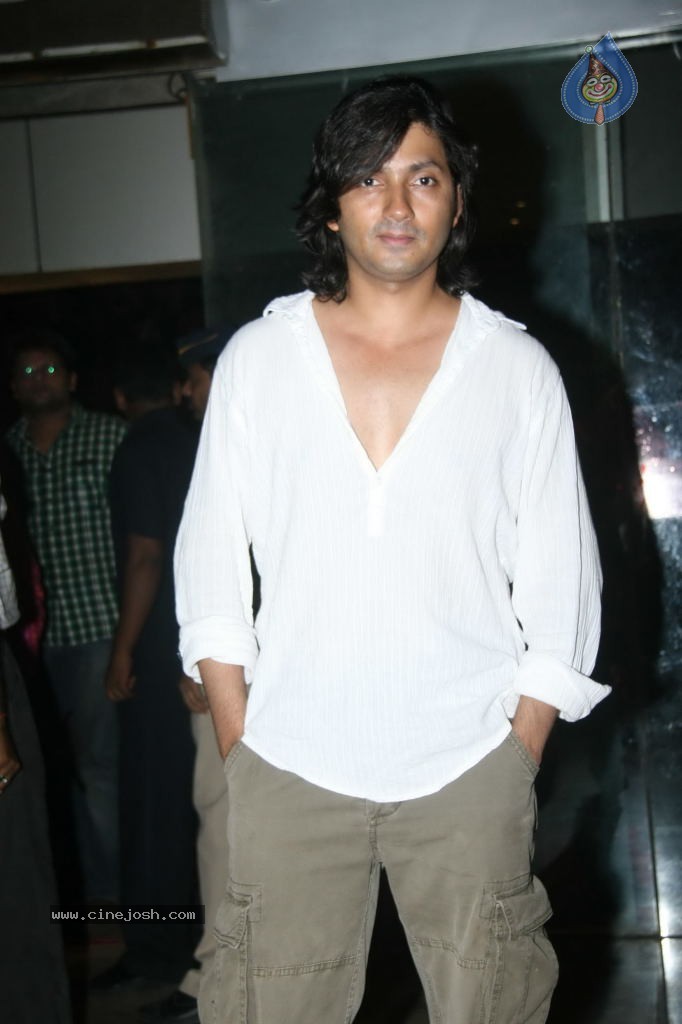 Bolly Celebs at Aarakshan Movie Premiere Show - 26 / 80 photos