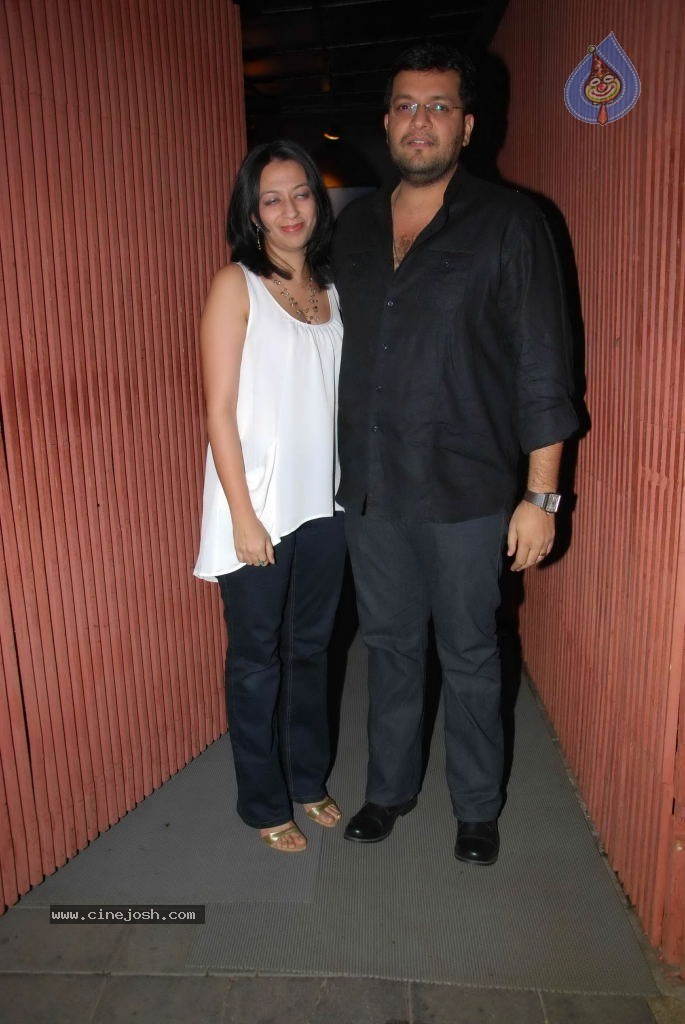 Bolly Celebs at Agneepath Movie Success Party - 79 / 150 photos