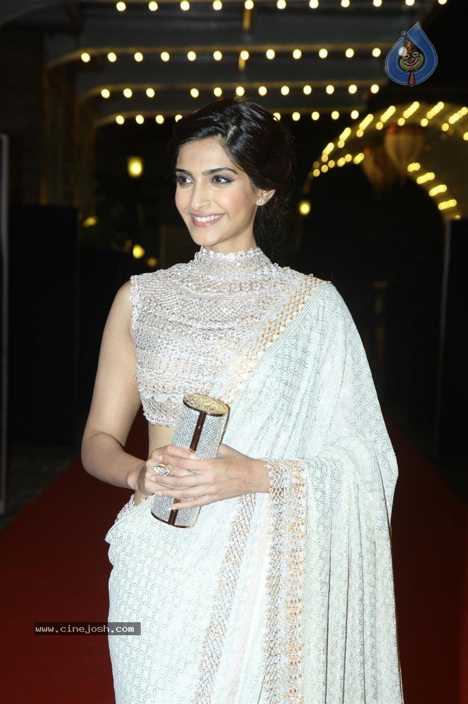 Bolly Celebs at Ahana Deol Sangeet Ceremony - 95 / 106 photos