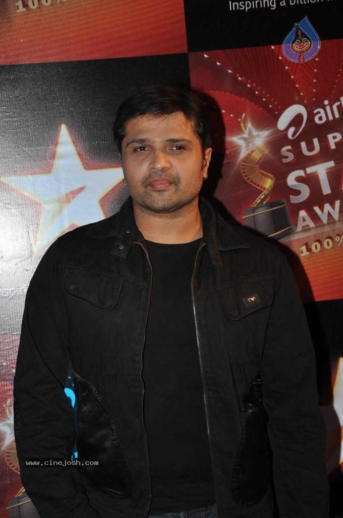 Bolly Celebs at Airtel SuperStar Awards - 5 / 65 photos