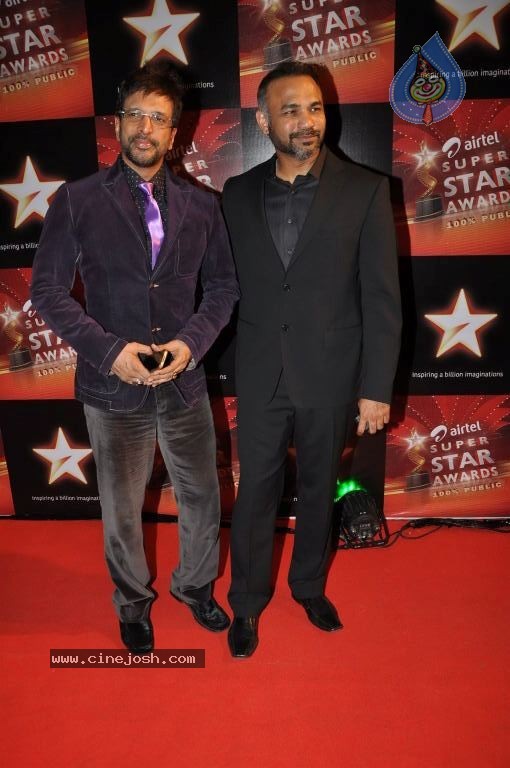 Bolly Celebs at Airtel SuperStar Awards - 64 / 65 photos