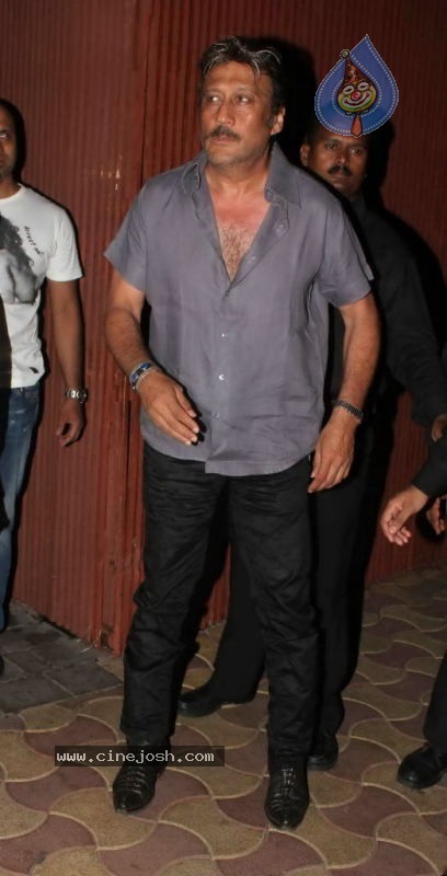 Bolly Celebs at Ameesha Patel Bash - 43 / 65 photos