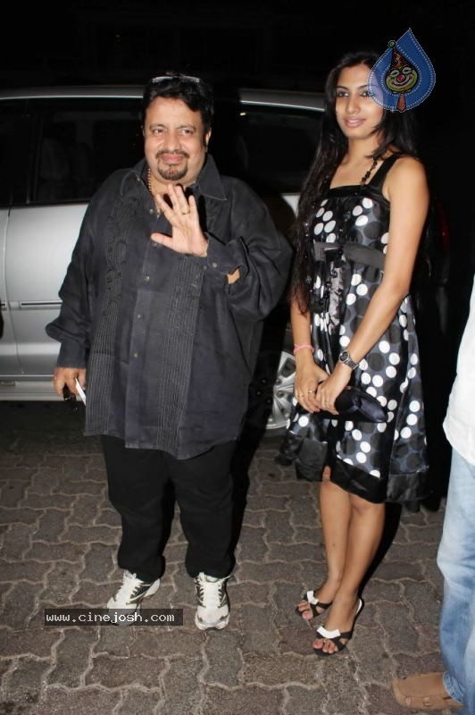 Bolly Celebs at Ameesha Patel Bash - 49 / 65 photos