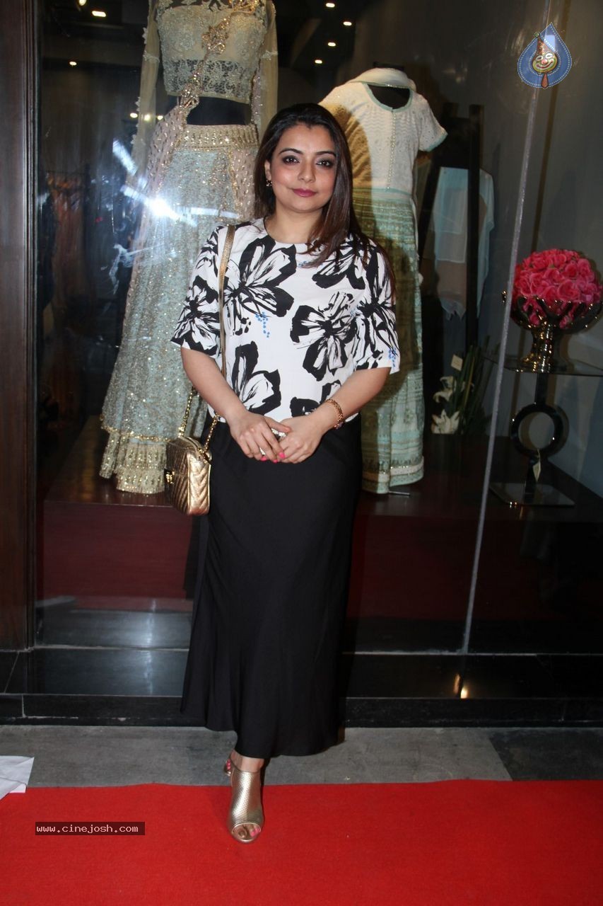 Bolly Celebs at Amy Billimoria's Store Launch - 2 / 95 photos