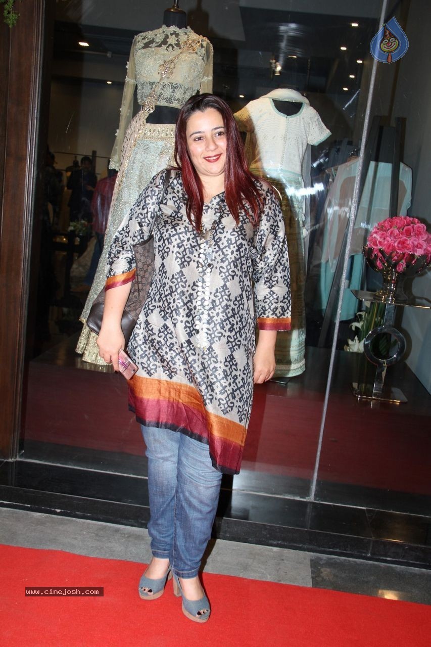 Bolly Celebs at Amy Billimoria's Store Launch - 16 / 95 photos