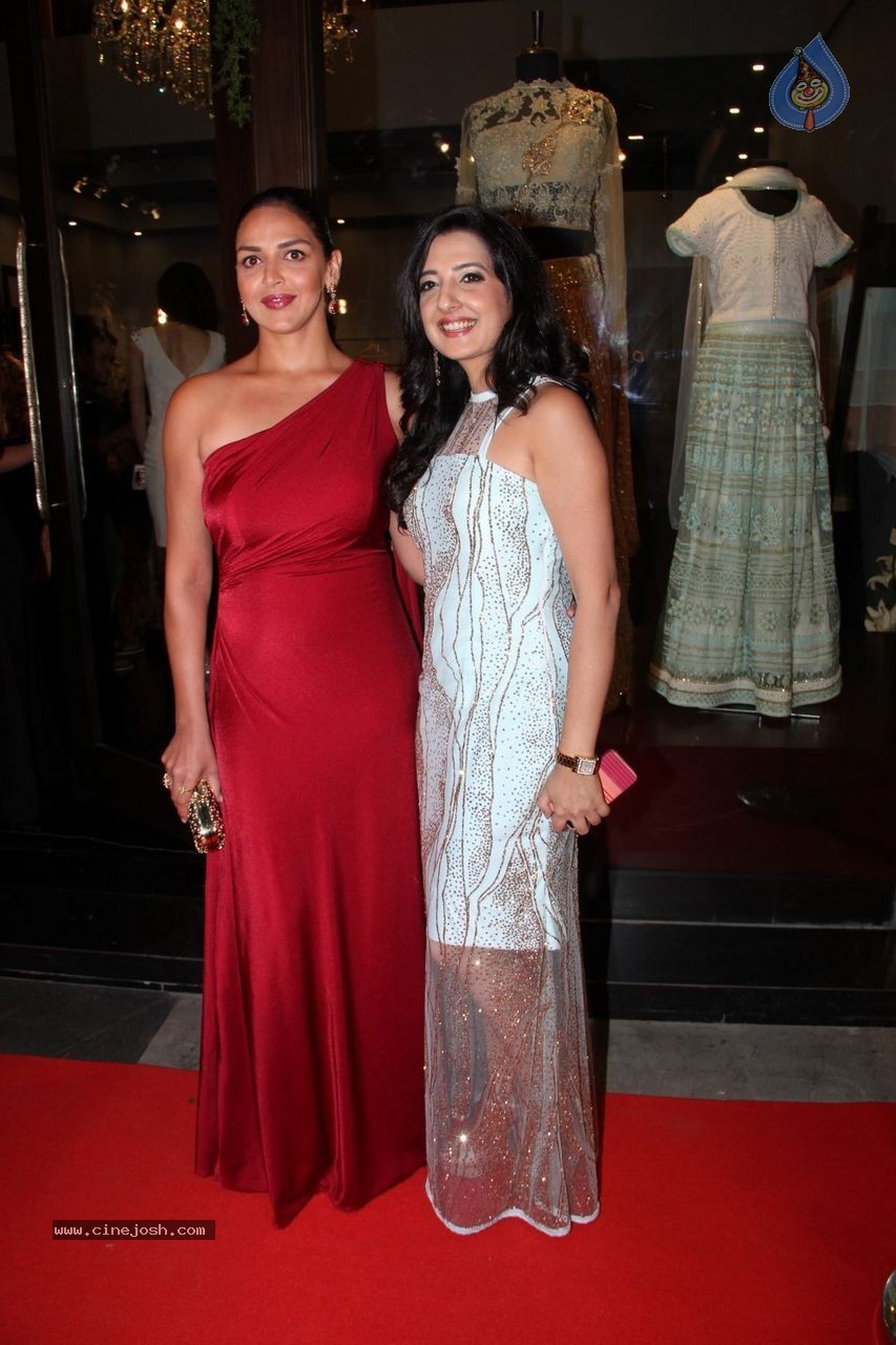 Bolly Celebs at Amy Billimoria's Store Launch - 25 / 95 photos