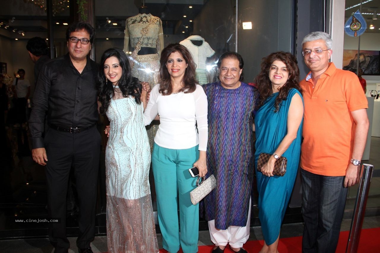 Bolly Celebs at Amy Billimoria's Store Launch - 66 / 95 photos