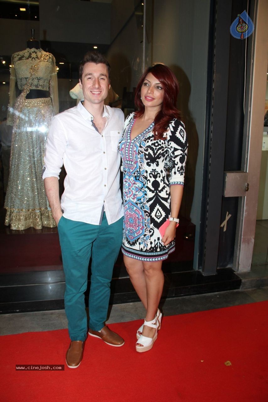 Bolly Celebs at Amy Billimoria's Store Launch - 77 / 95 photos