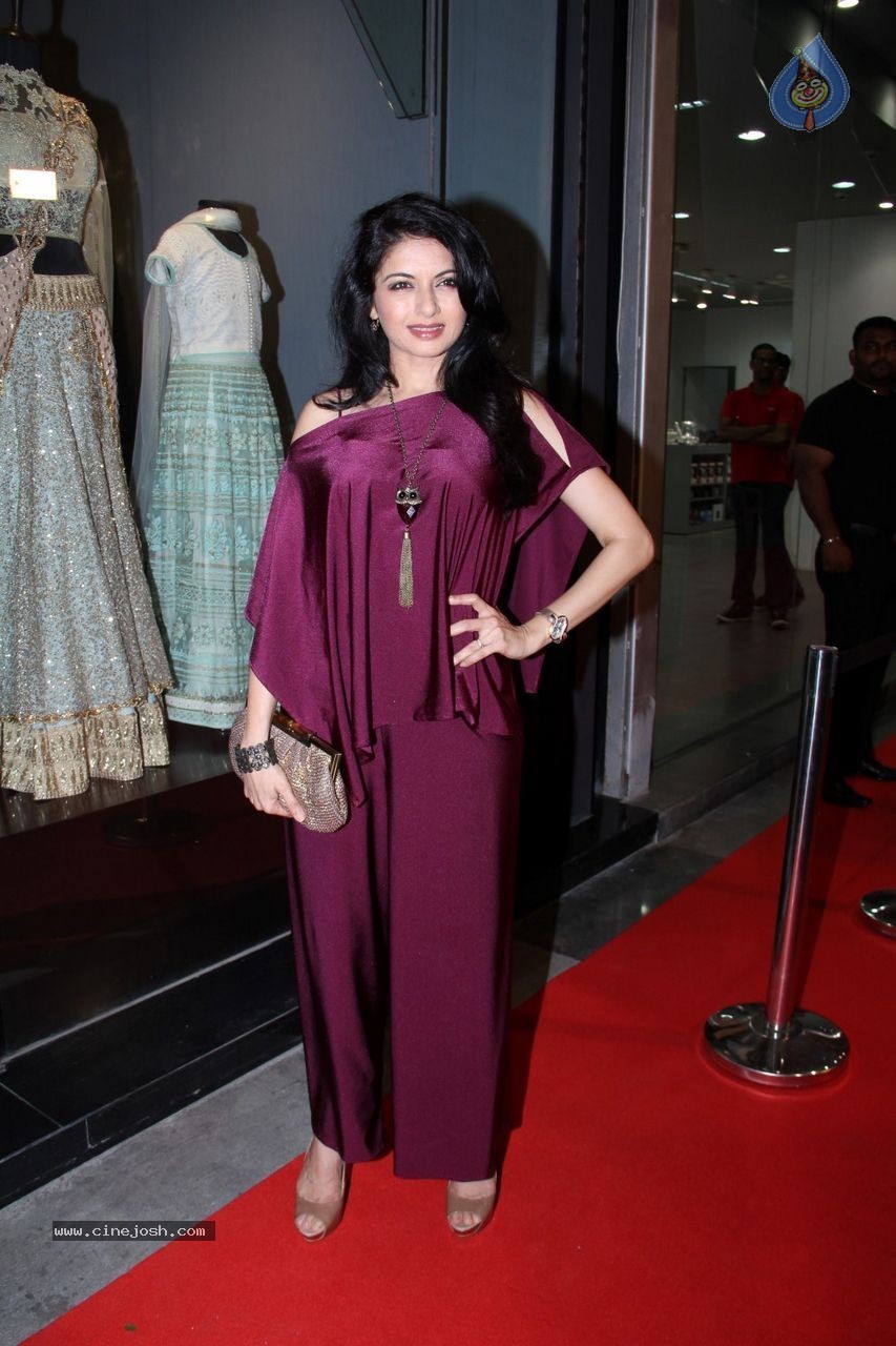 Bolly Celebs at Amy Billimoria's Store Launch - 91 / 95 photos