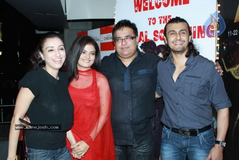 Bolly Celebs at Anjaana Anjaani special screening - 31 / 60 photos