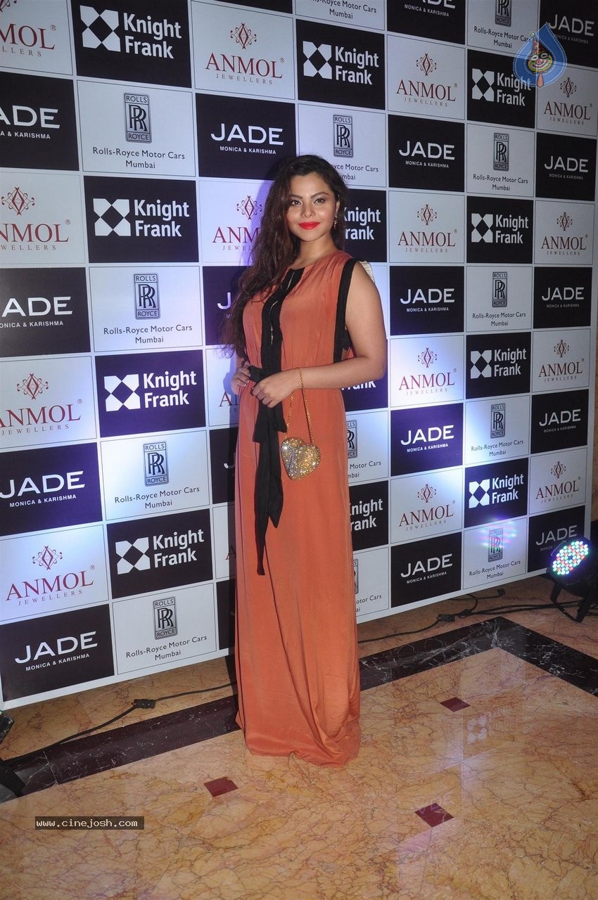 Bolly Celebs at Anmol Jewellers Era of Design Show - 13 / 40 photos