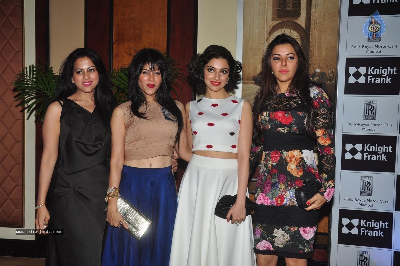 Bolly Celebs at Anmol Jewellers Era of Design Show - 14 / 40 photos