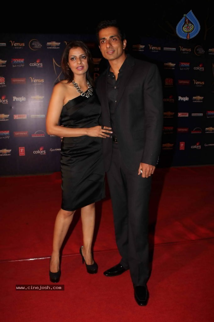 Bolly Celebs at Apsara Awards- 02 - 74 / 104 photos