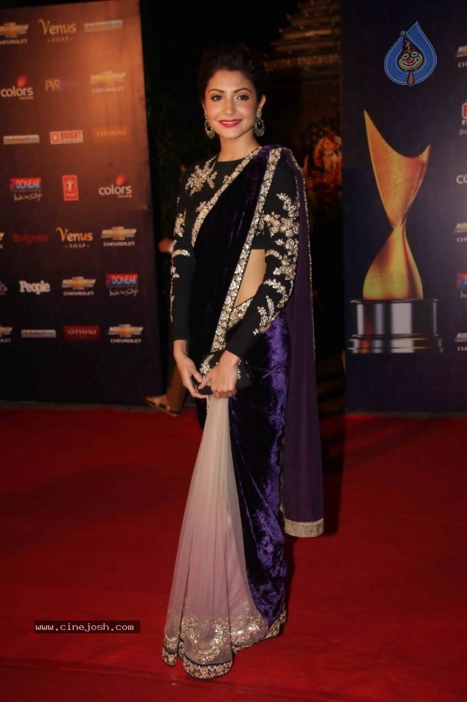 Bolly Celebs at Apsara Awards- 01 - 14 / 100 photos