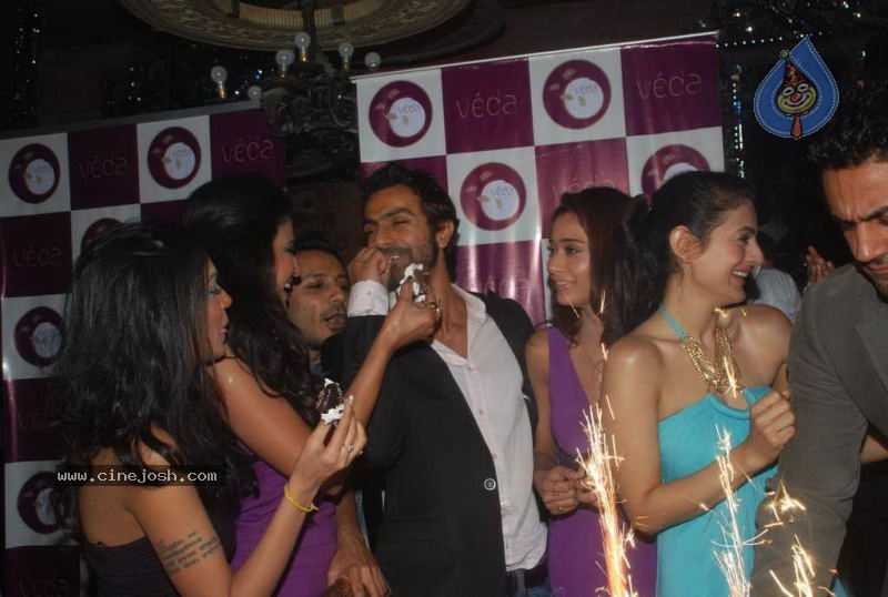 Bolly Celebs at Ashmit Patel Bday Bash - 18 / 175 photos