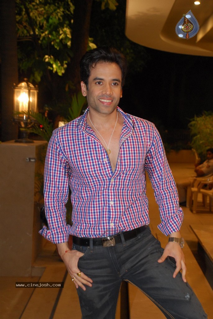 Bolly Celebs at AZA Store Launch - 35 / 49 photos