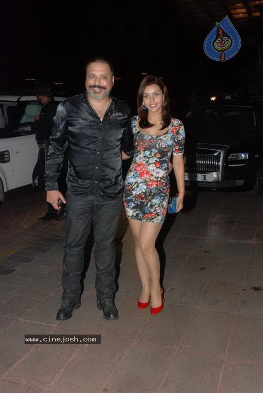 Bolly Celebs at Baba Dewan Bday Bash - 26 / 58 photos