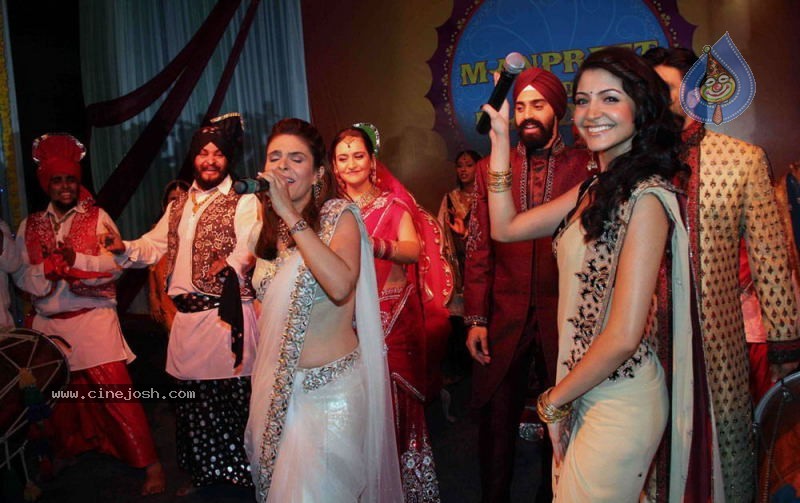 Bolly Celebs at Band Baaja Baaraat - 7 / 21 photos