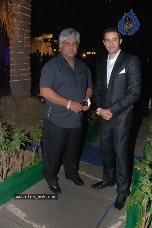 Bolly Celebs at Banpreet Singh Son Wedding - 26 / 41 photos