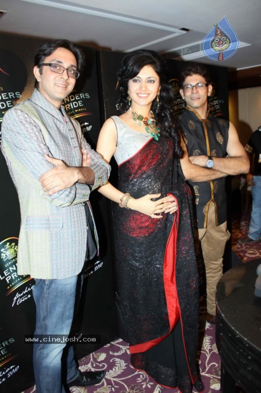 Bolly Celebs at Blenders Pride Fashion Show 2010 - 5 / 112 photos