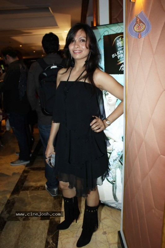 Bolly Celebs at Blenders Pride Fashion Show 2010 - 90 / 112 photos