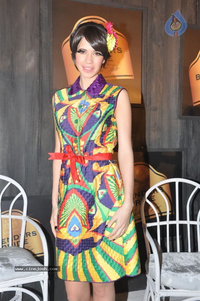 Bolly Celebs at Blenders Pride Fashion Tour 2012 - 15 / 52 photos