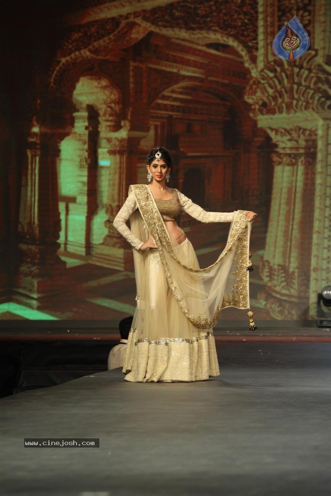 Bolly Celebs at Caring with Style Fashion Show - 127 / 136 photos